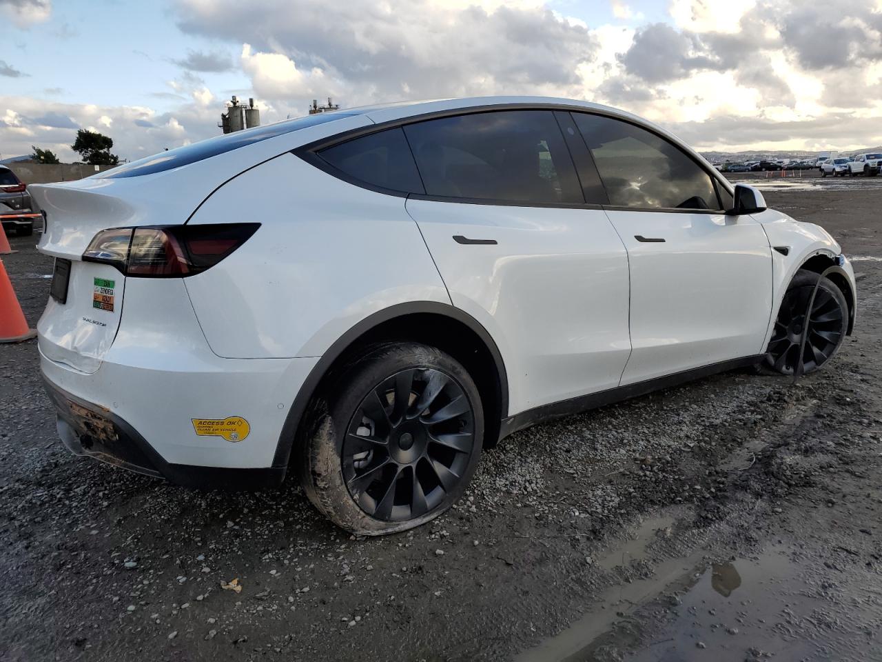 7SAYGDEE4NF467038  tesla model y 2022 IMG 2