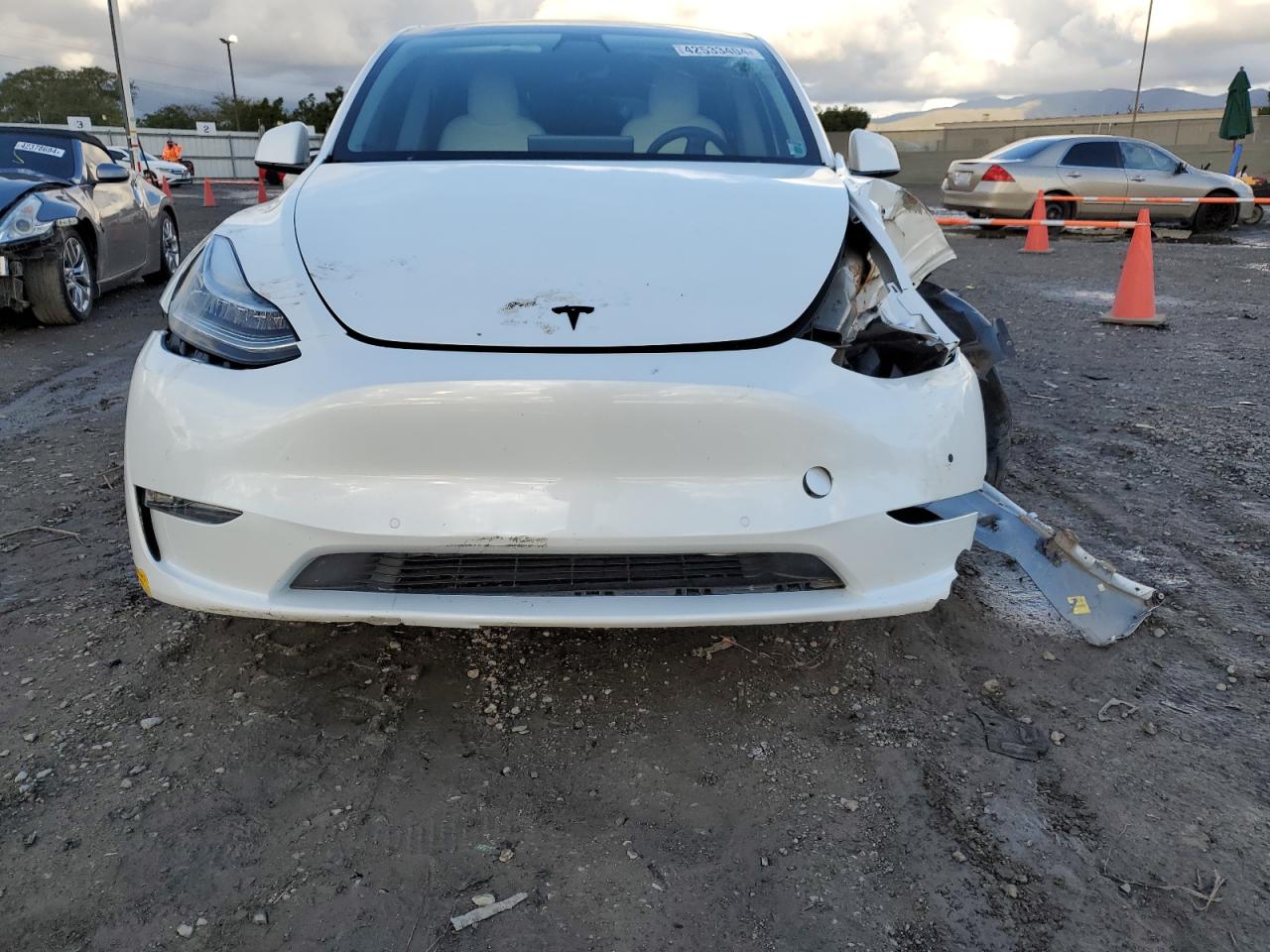 7SAYGDEE4NF467038  tesla model y 2022 IMG 4