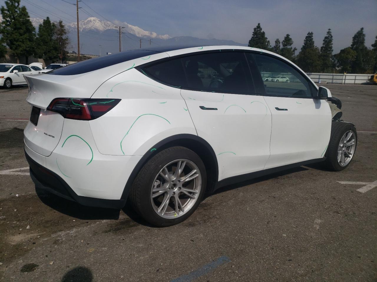 7SAYGDEE4PA036943  tesla model y 2022 IMG 2