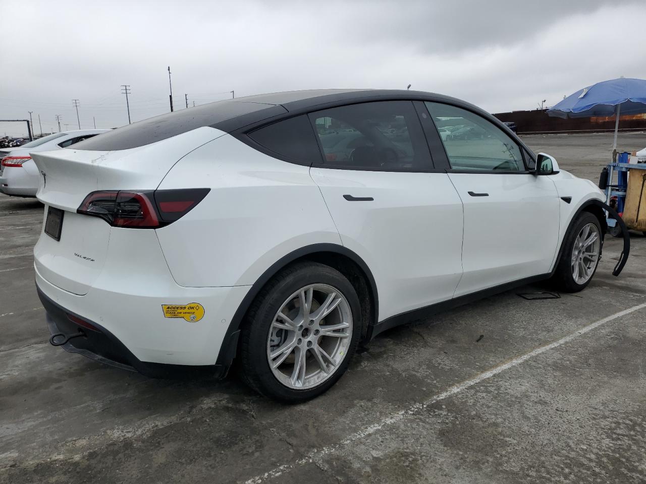 7SAYGDEE5NF362833  tesla model y 2022 IMG 2