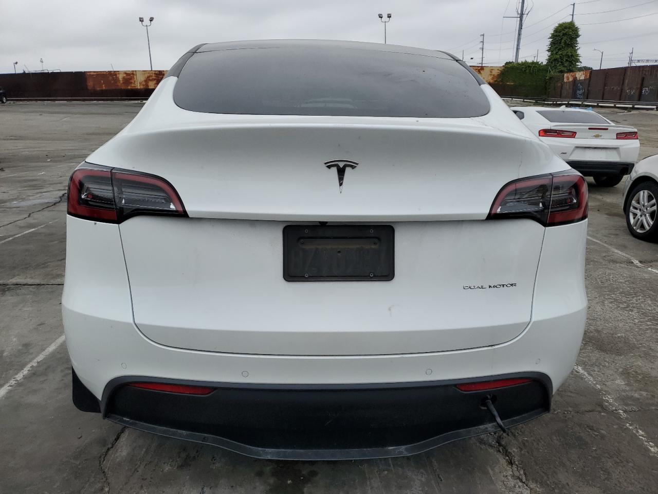 7SAYGDEE5NF362833  tesla model y 2022 IMG 5