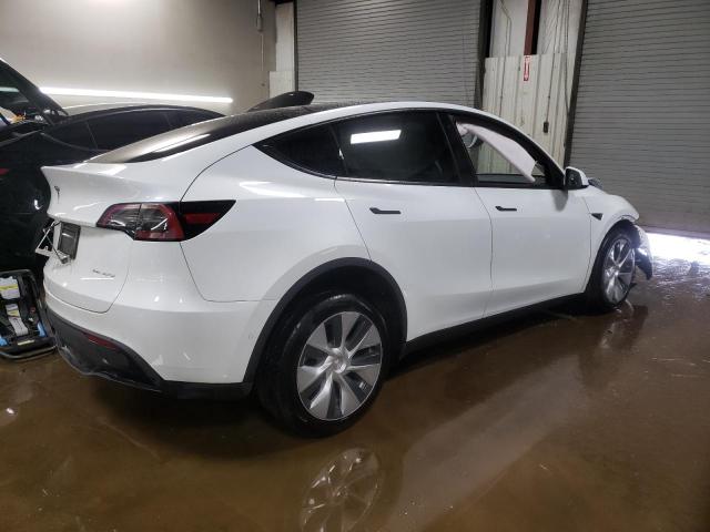 7SAYGDEE5NF425218  tesla model y 2022 IMG 2