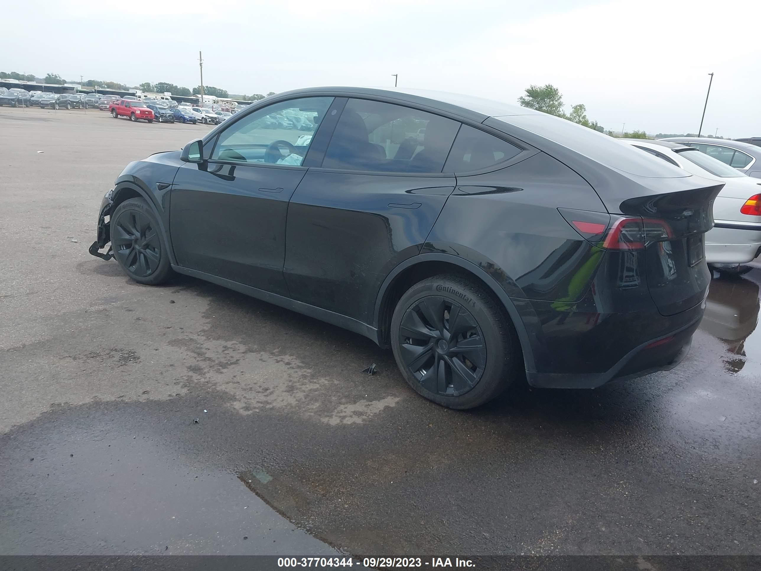 7SAYGDEE8NF322682  tesla model y 2022 IMG 2