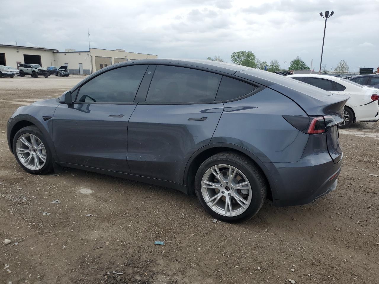 7SAYGDEE9NA017057  tesla model y 2022 IMG 1