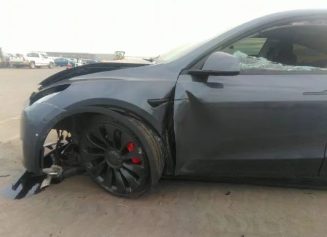 7SAYGDEF3NF516058  tesla model y 2022 IMG 5