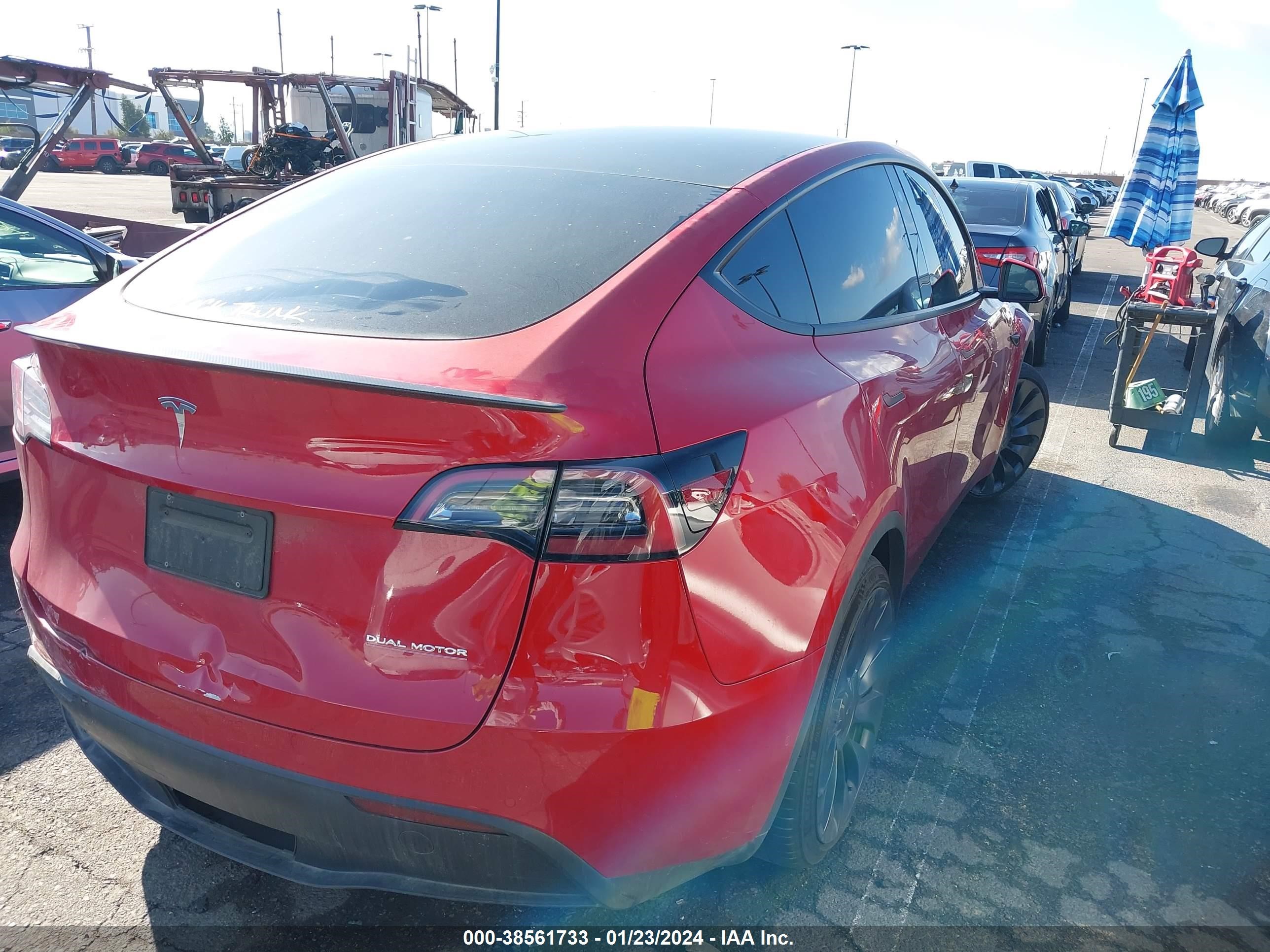 7SAYGDEF5NF516112  tesla model y 2022 IMG 4