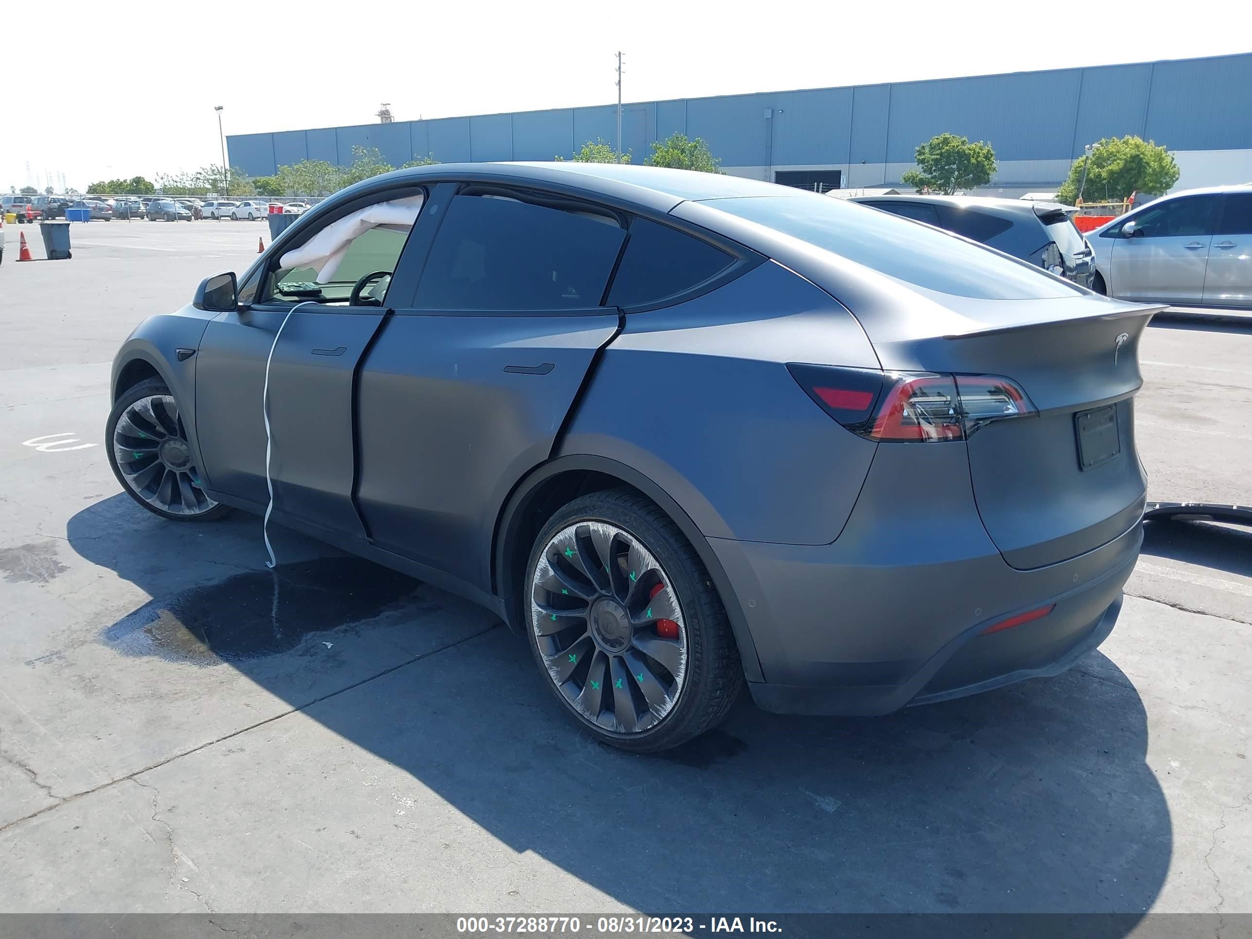 7SAYGDEF8NF485244  tesla model y 2022 IMG 2