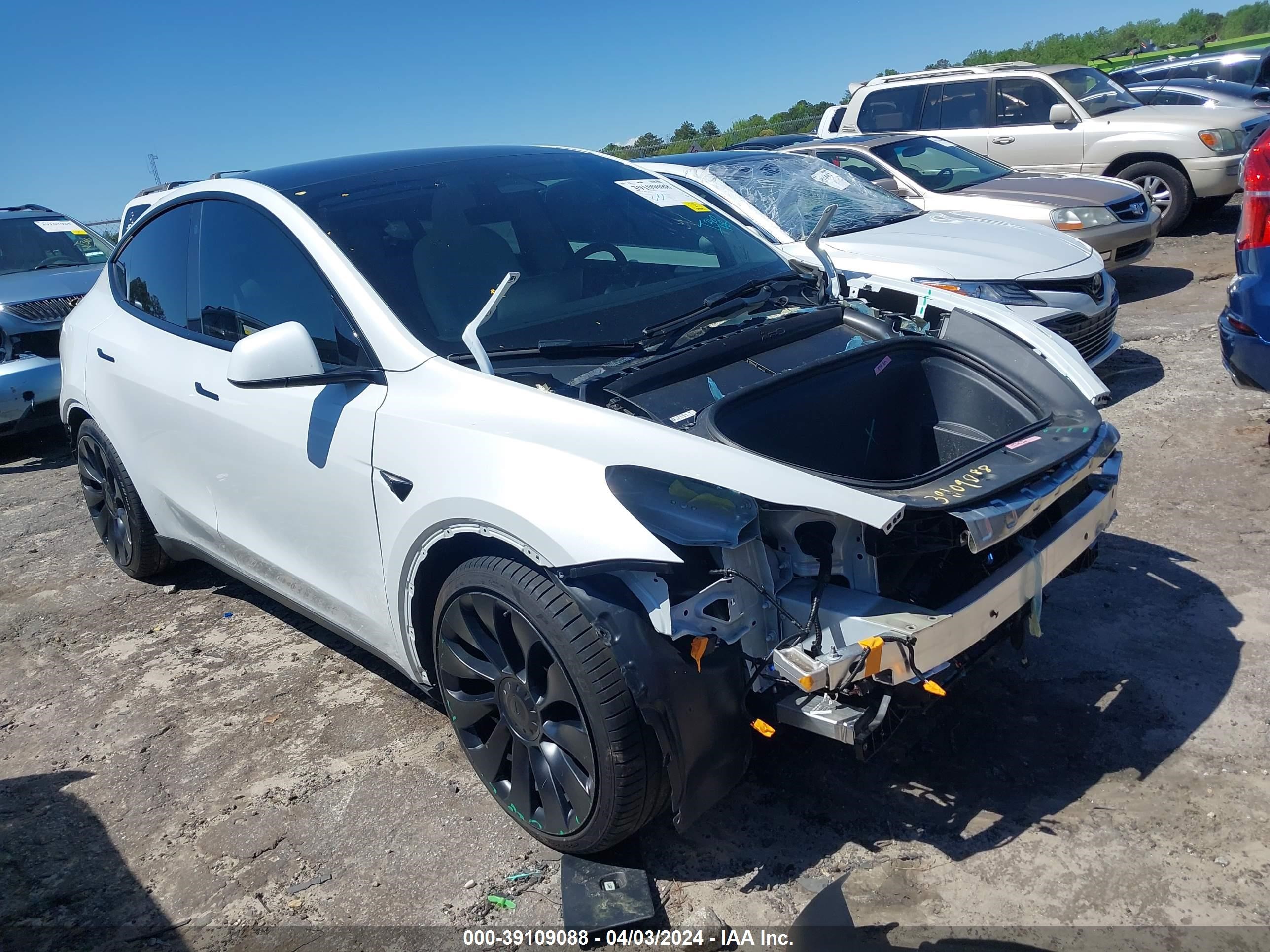 7SAYGDEF8NF516783  tesla model y 2022 IMG 0