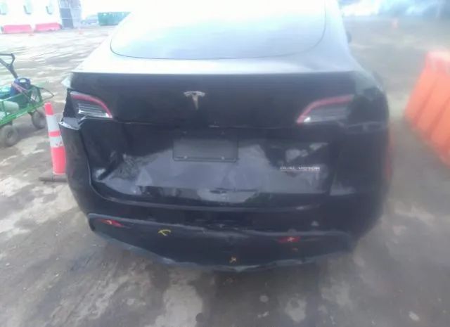 7SAYGDEF8NF541697  tesla model y 2022 IMG 5