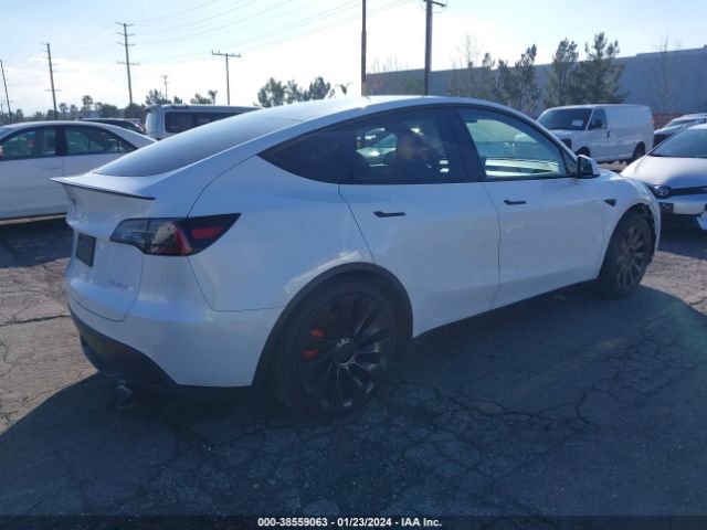 7SAYGDEF9NF537027  tesla model y 2022 IMG 3