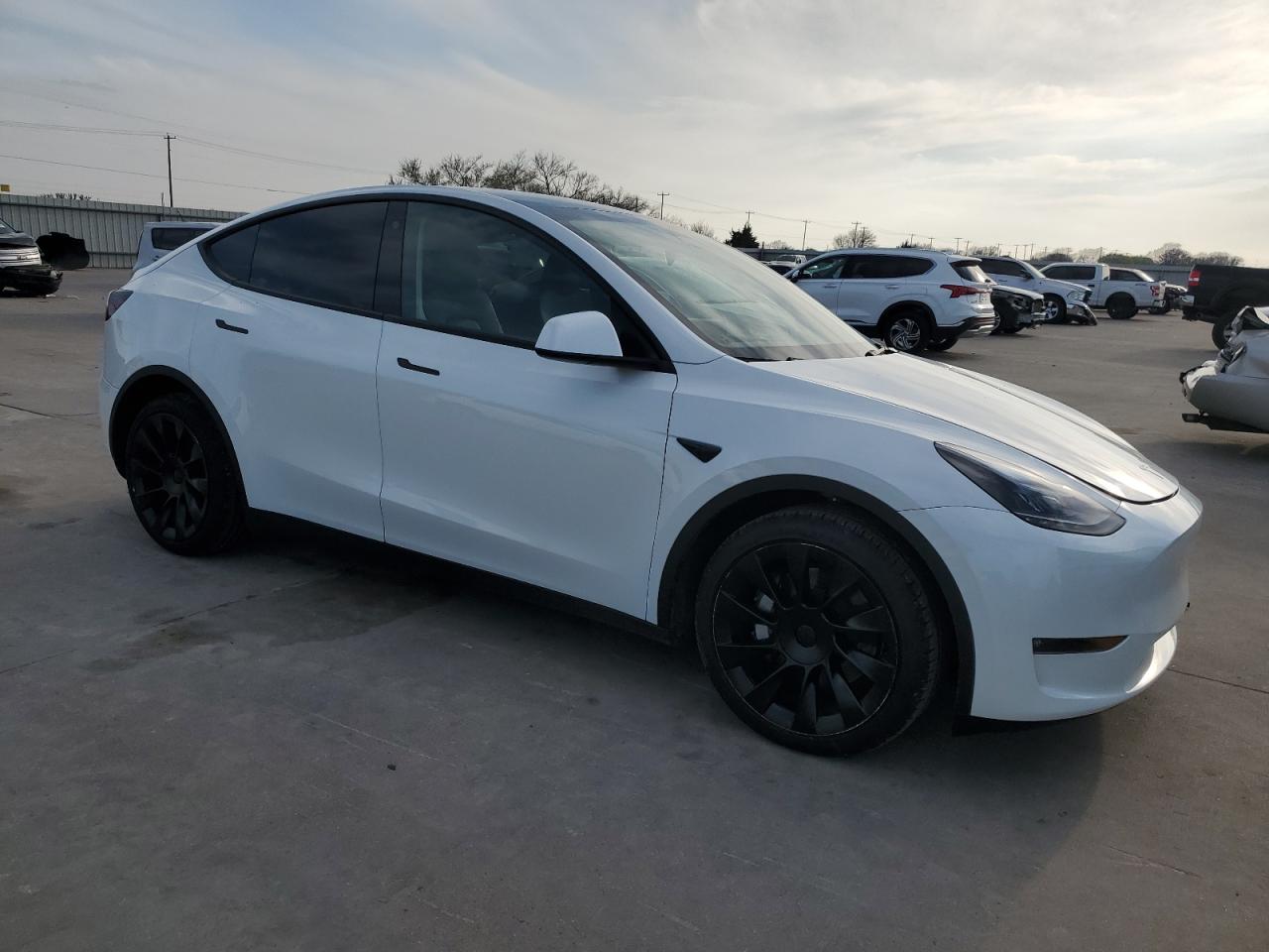 7SAYGAEE0PF710202  tesla model y 2023 IMG 4