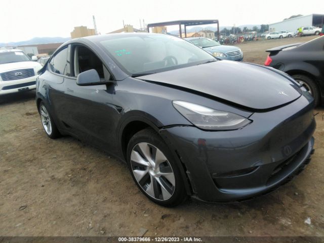 7SAYGAEE1PF741233  tesla model y 2023 IMG 0