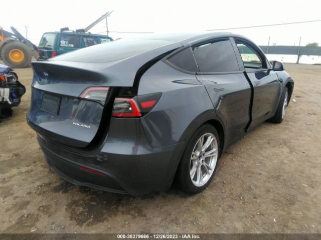 7SAYGAEE1PF741233  tesla model y 2023 IMG 3