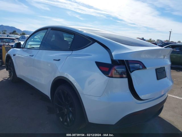 7SAYGDEE0PA129197  tesla model y 2023 IMG 2