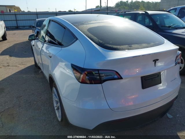 7SAYGDEE0PA157839  tesla model y 2023 IMG 2