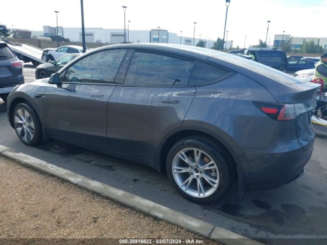 7SAYGDEE0PF910045  tesla model y 2023 IMG 2