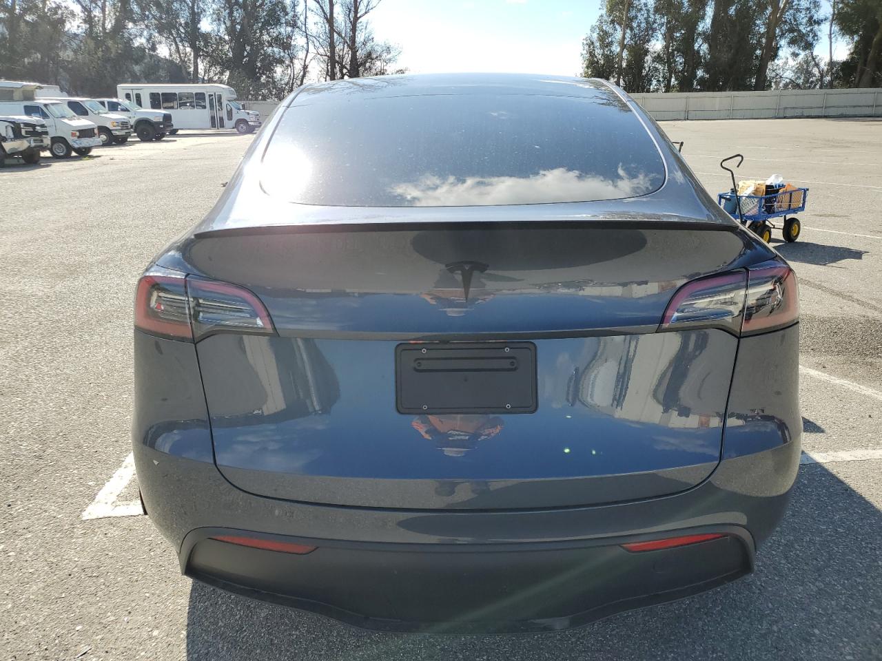 7SAYGDEE1PA090734  tesla model y 2023 IMG 5