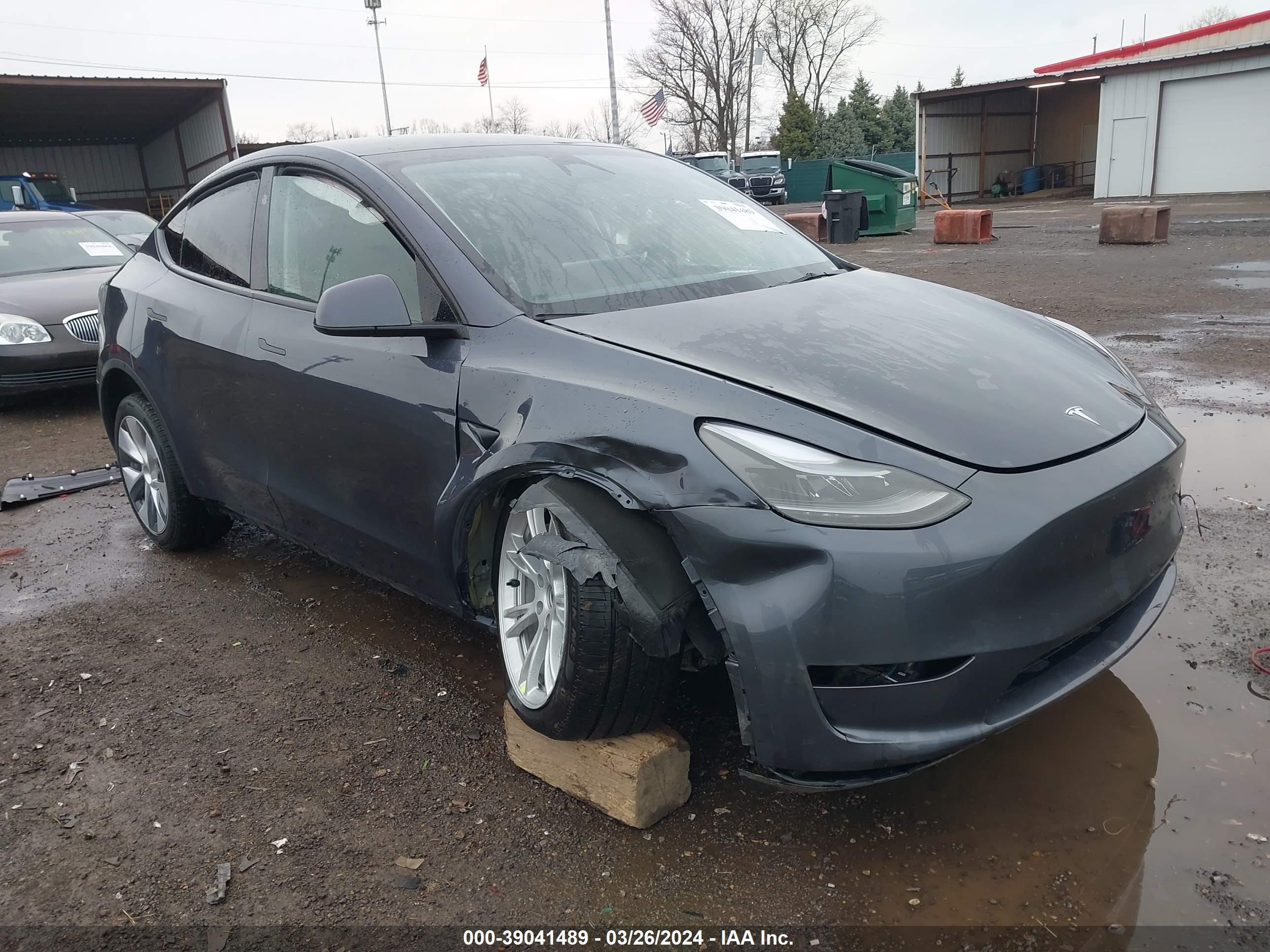 7SAYGDEE1PA188419  tesla model y 2023 IMG 0