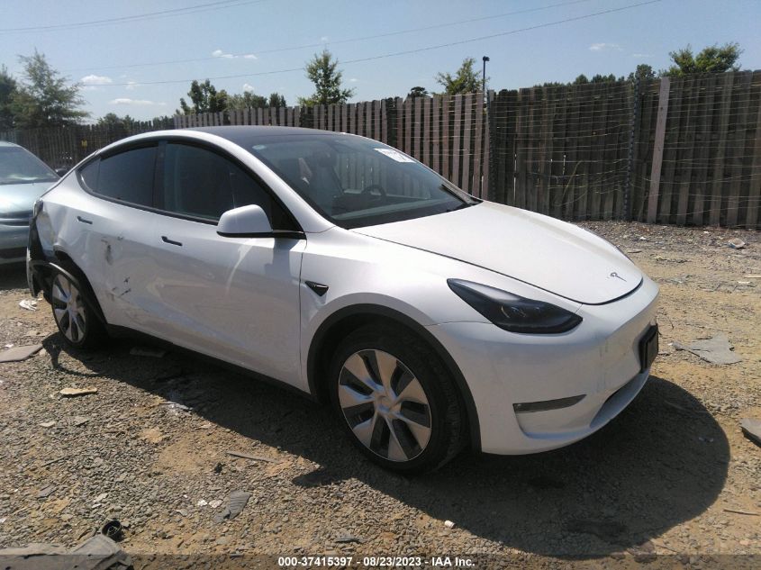 7SAYGDEE1PF664591  tesla model y 2023 IMG 0