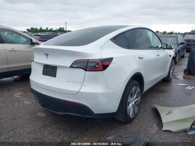 7SAYGDEE1PF809029  tesla model y 2023 IMG 3