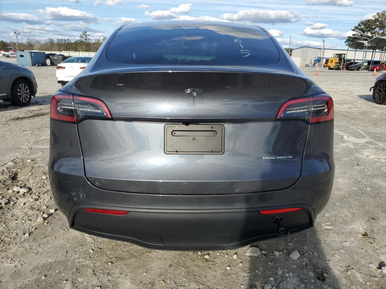 7SAYGDEE2PA197615  tesla model y 2023 IMG 5