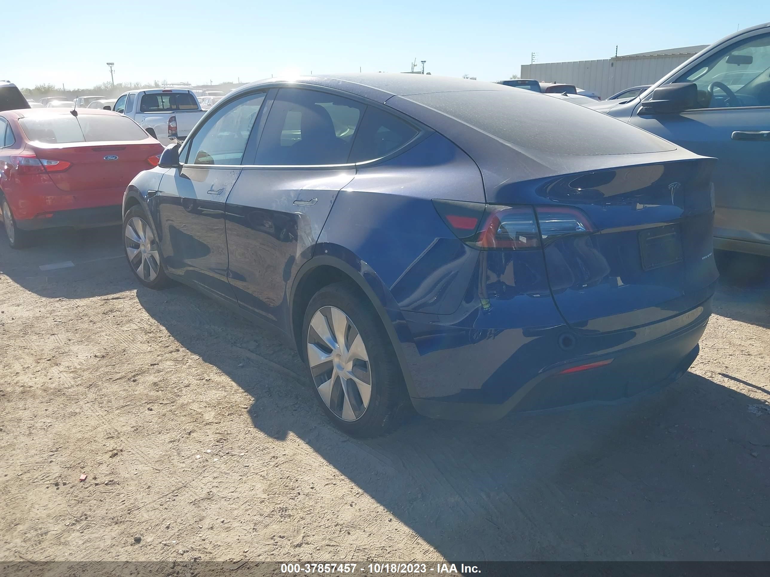 7SAYGDEE3PA155289  tesla model y 2023 IMG 2