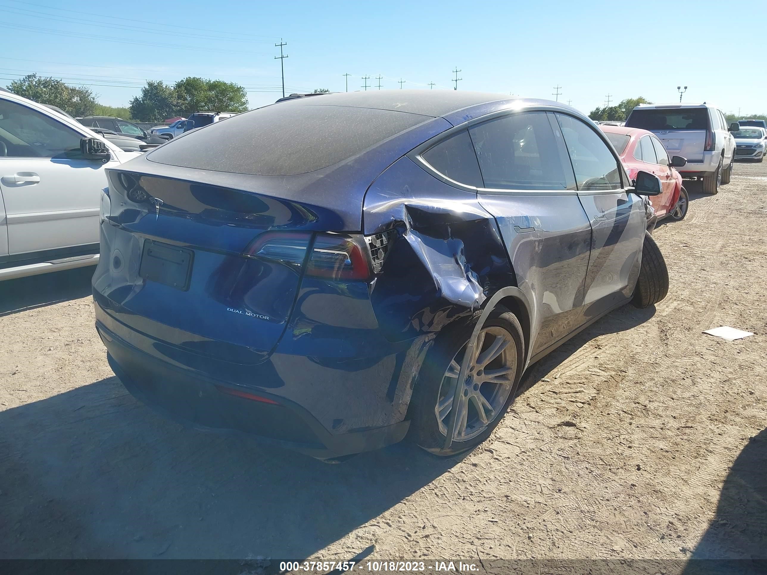 7SAYGDEE3PA155289  tesla model y 2023 IMG 3