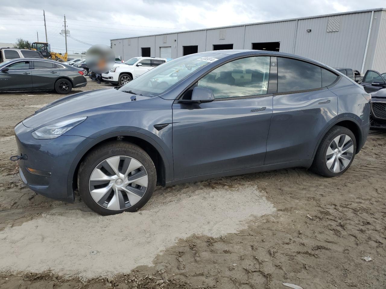 7SAYGDEE4PA058599  tesla model y 2023 IMG 0