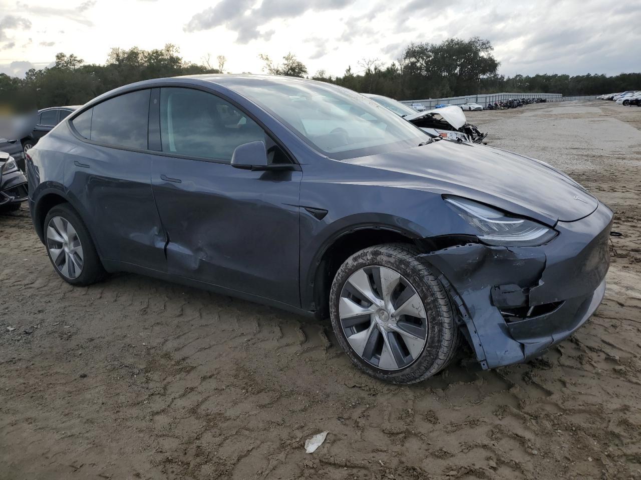 7SAYGDEE4PA058599  tesla model y 2023 IMG 3