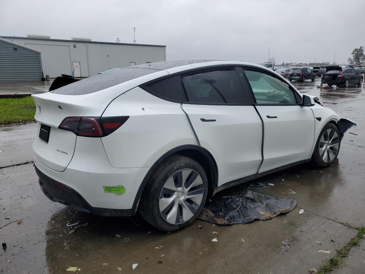 7SAYGDEE4PF703352  tesla model y 2023 IMG 2