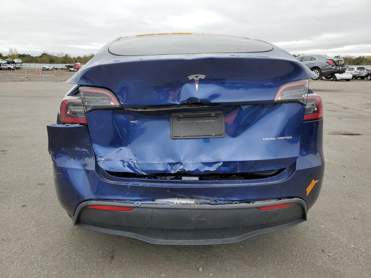 7SAYGDEE5PA064783  tesla model y 2023 IMG 5