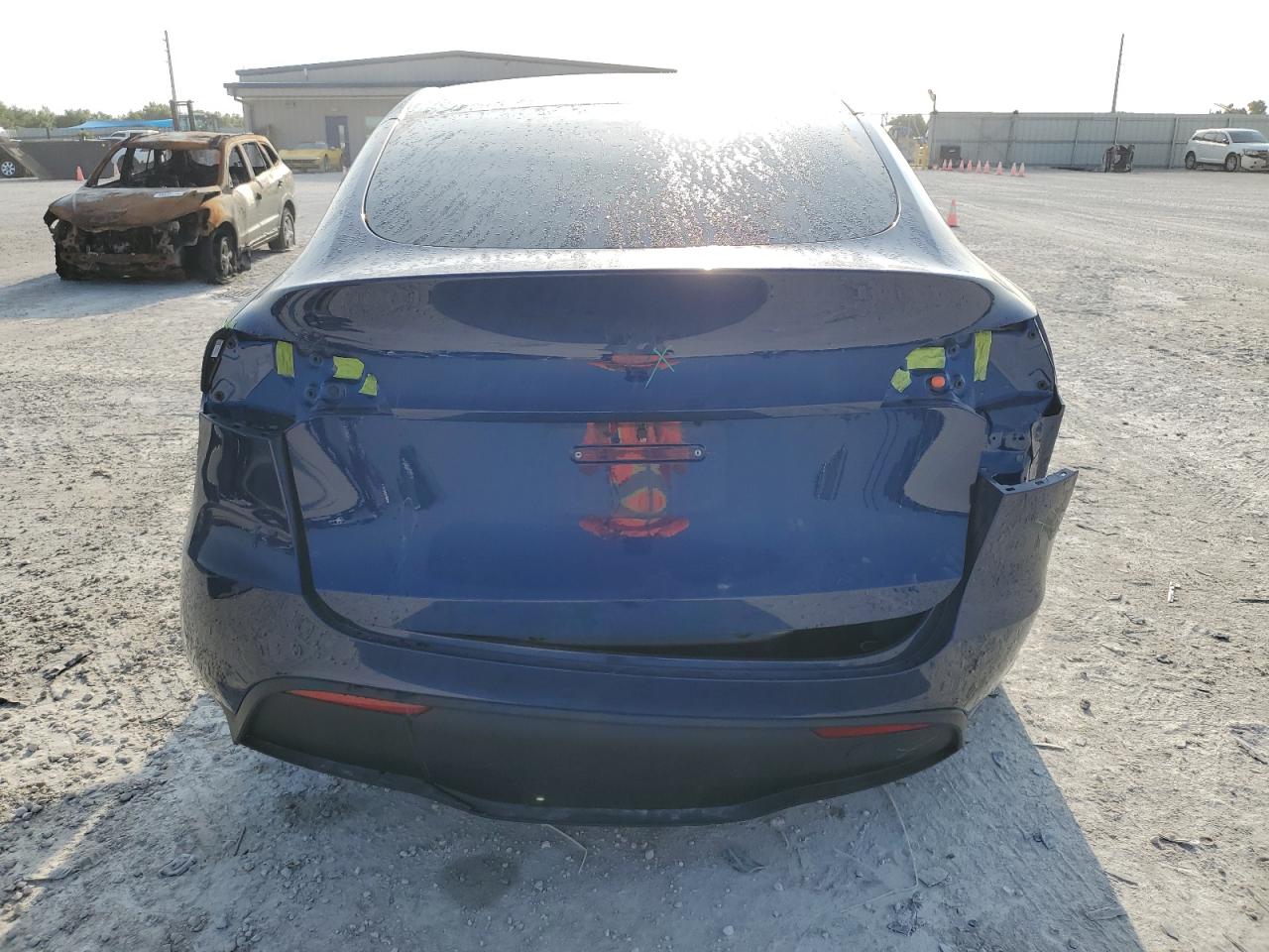 7SAYGDEE6PA106832  tesla model y 2023 IMG 5