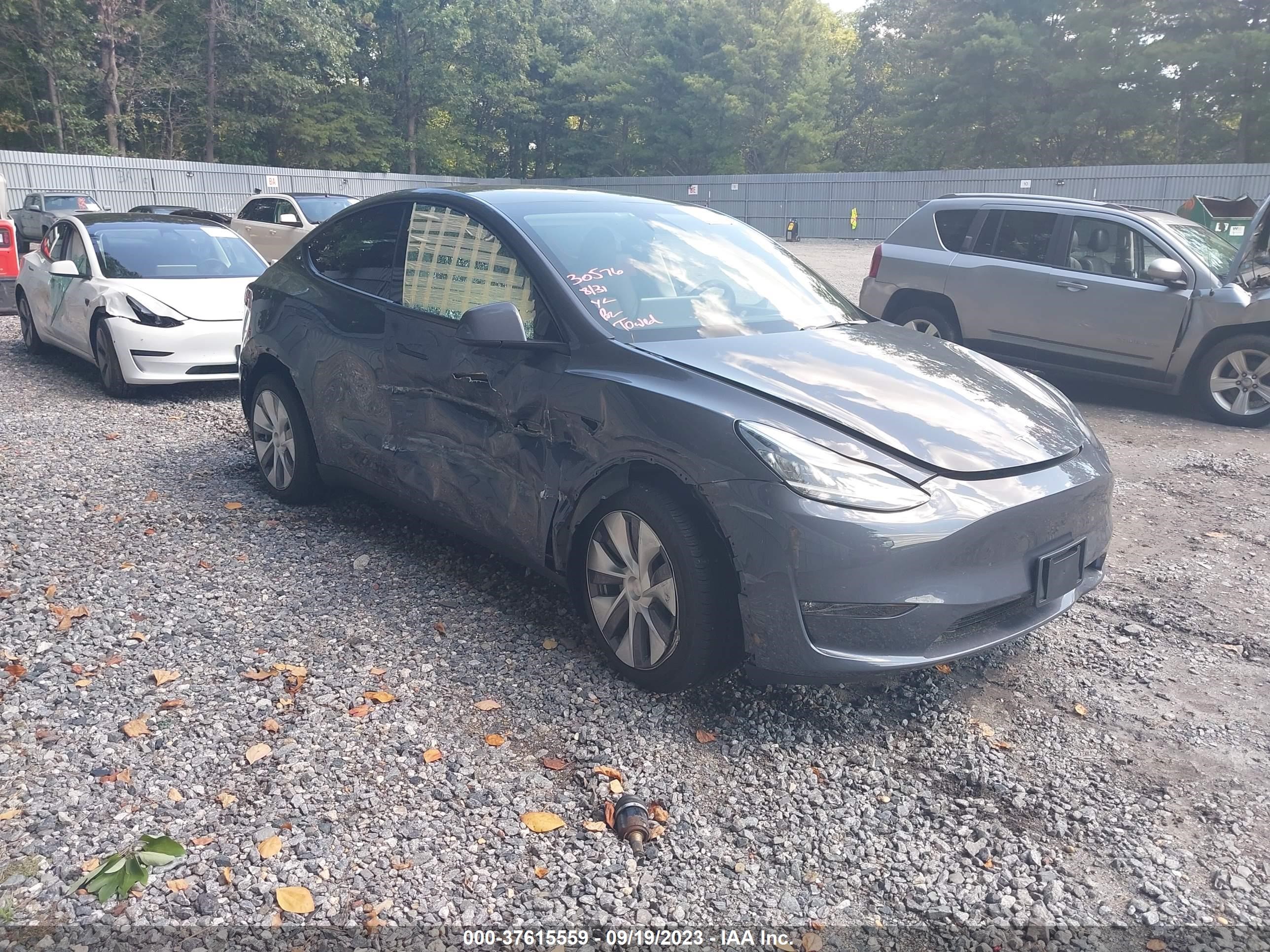 7SAYGDEE7PA120450  tesla model y 2023 IMG 0