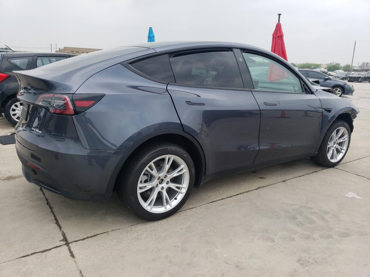 7SAYGDEE8PA186456  tesla model y 2023 IMG 2