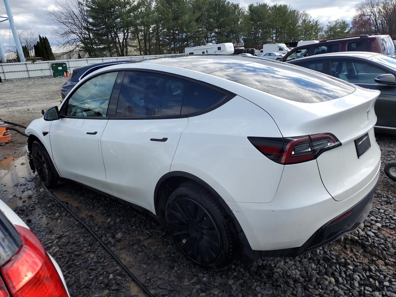 7SAYGDEE8PF756832  tesla model y 2023 IMG 1