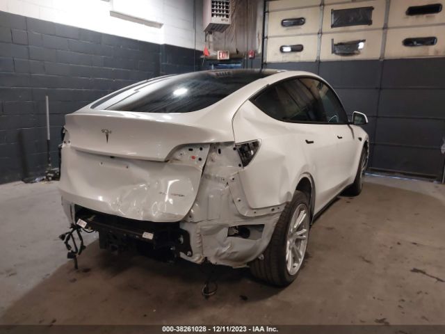 7SAYGDEE9PA117646  tesla model y 2023 IMG 5