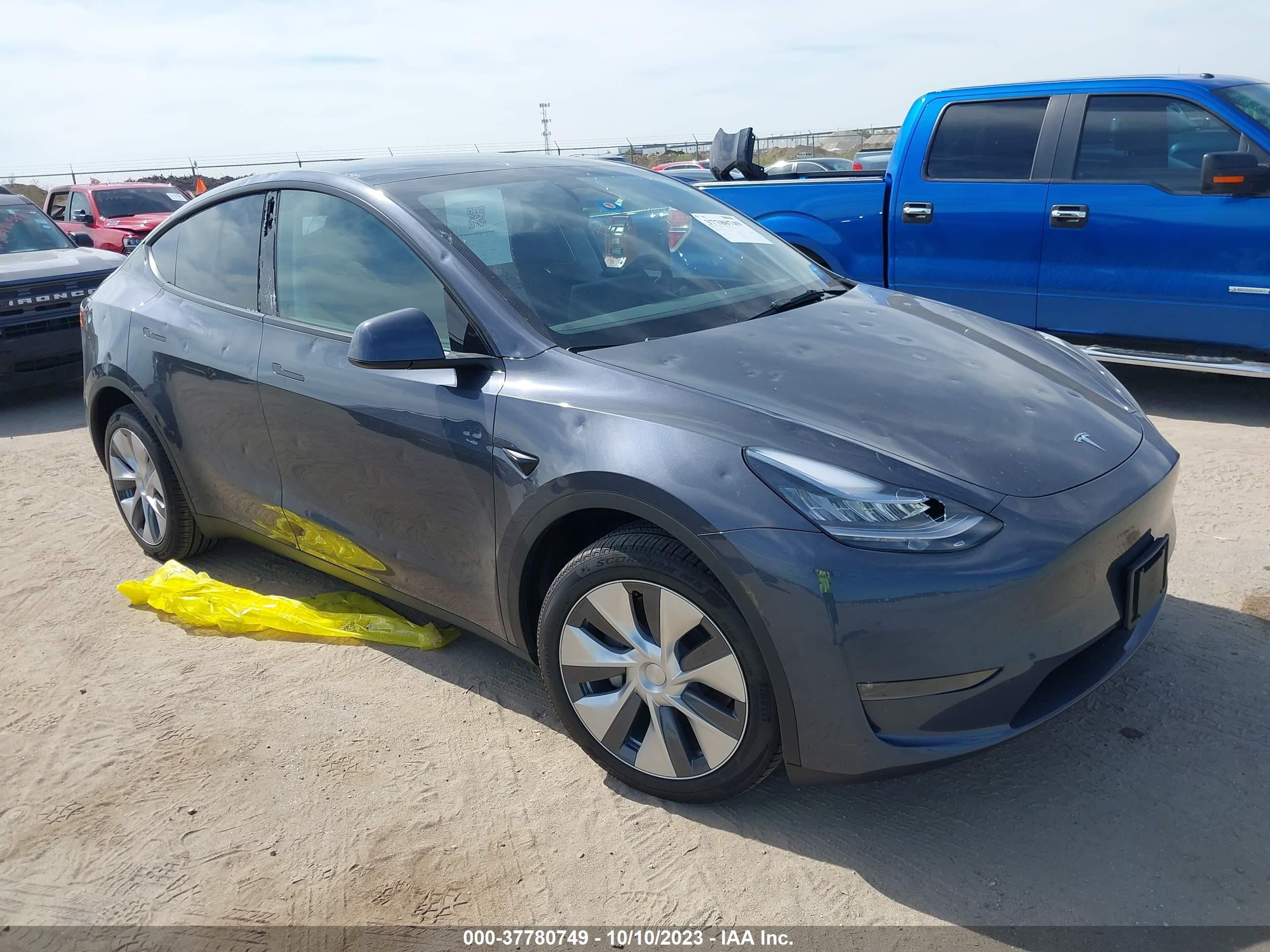 7SAYGDEE9PA141087  tesla model y 2023 IMG 0