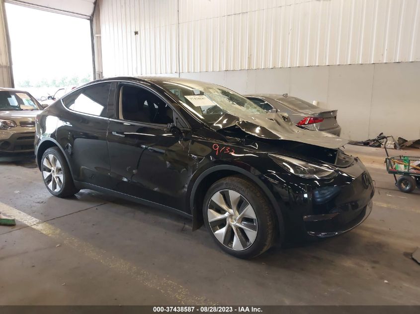 7SAYGDEE9PF685396  tesla model y 2023 IMG 0