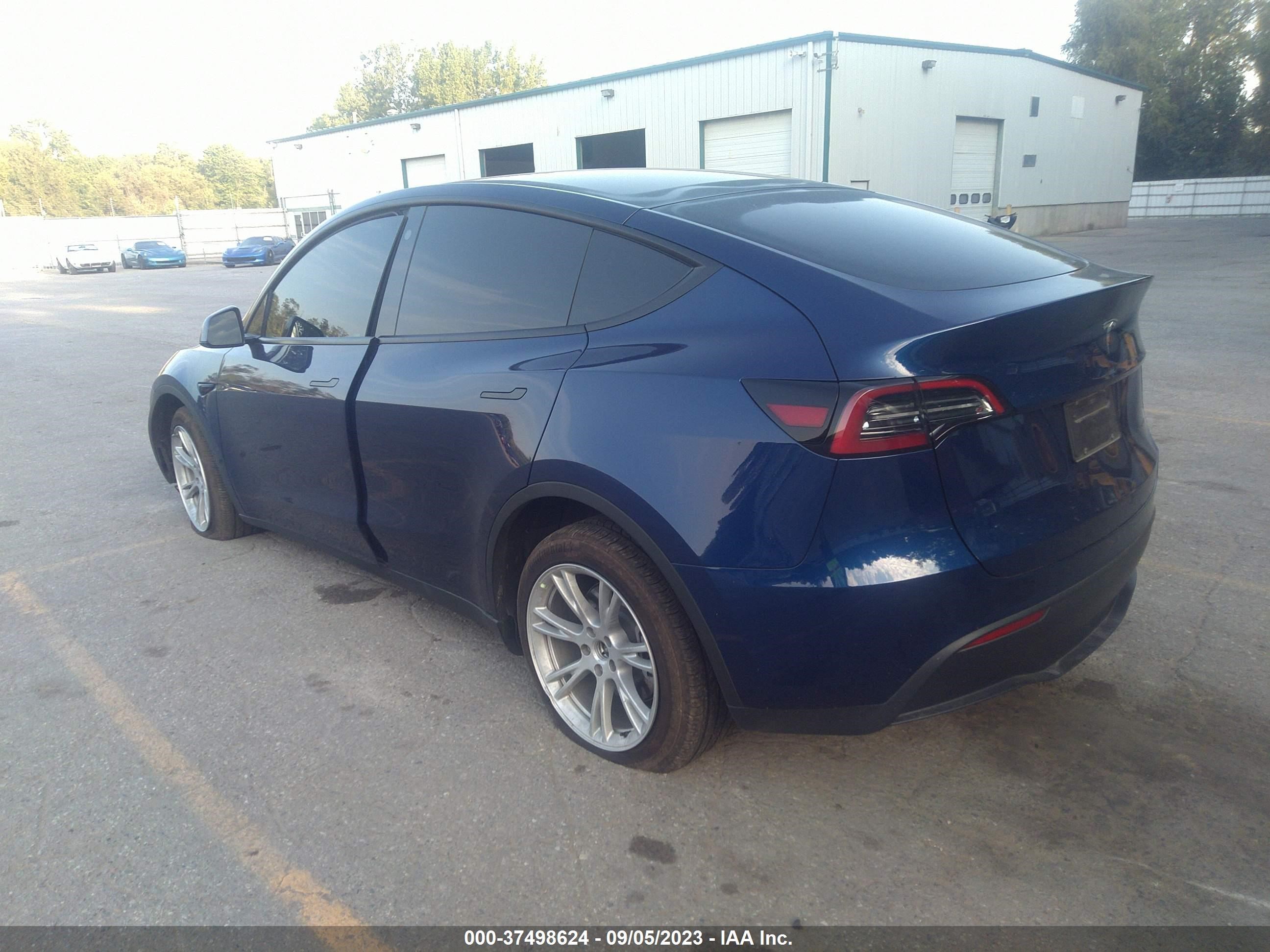 7SAYGDEE9PF706165  tesla model y 2023 IMG 2