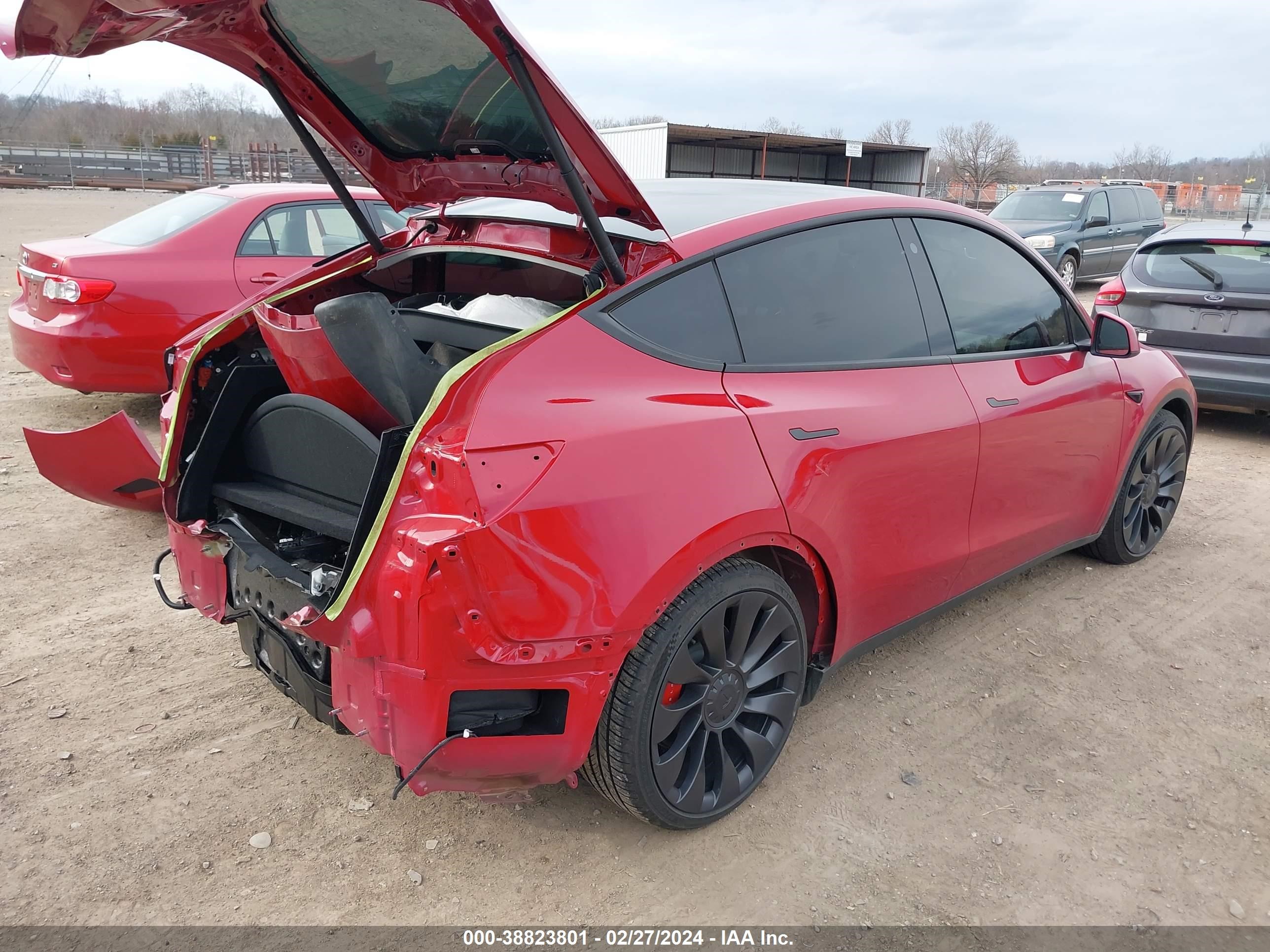 7SAYGDEF1PF704984  tesla model y 2023 IMG 3