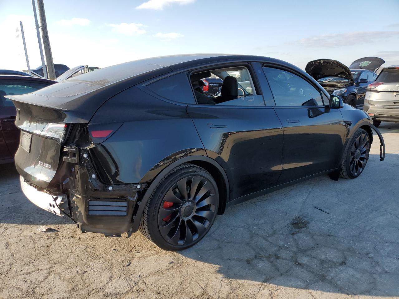 7SAYGDEF2PF699620  tesla model y 2023 IMG 2