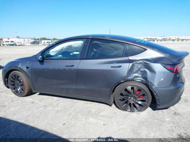 7SAYGDEF3PF869838  tesla model y 2023 IMG 5