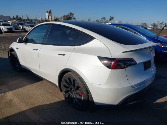 7SAYGDEF7PF695160  tesla model y 2023 IMG 2