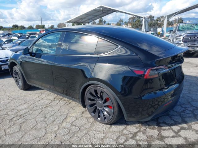 7SAYGDEF8PF863632  tesla model y 2023 IMG 2