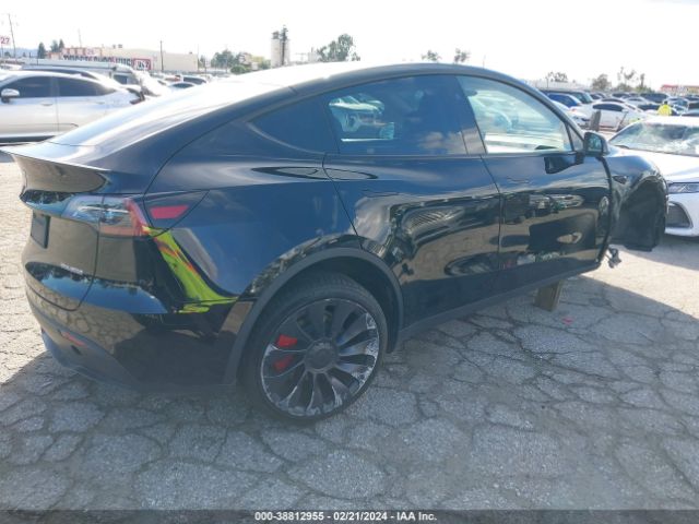 7SAYGDEF8PF863632  tesla model y 2023 IMG 3