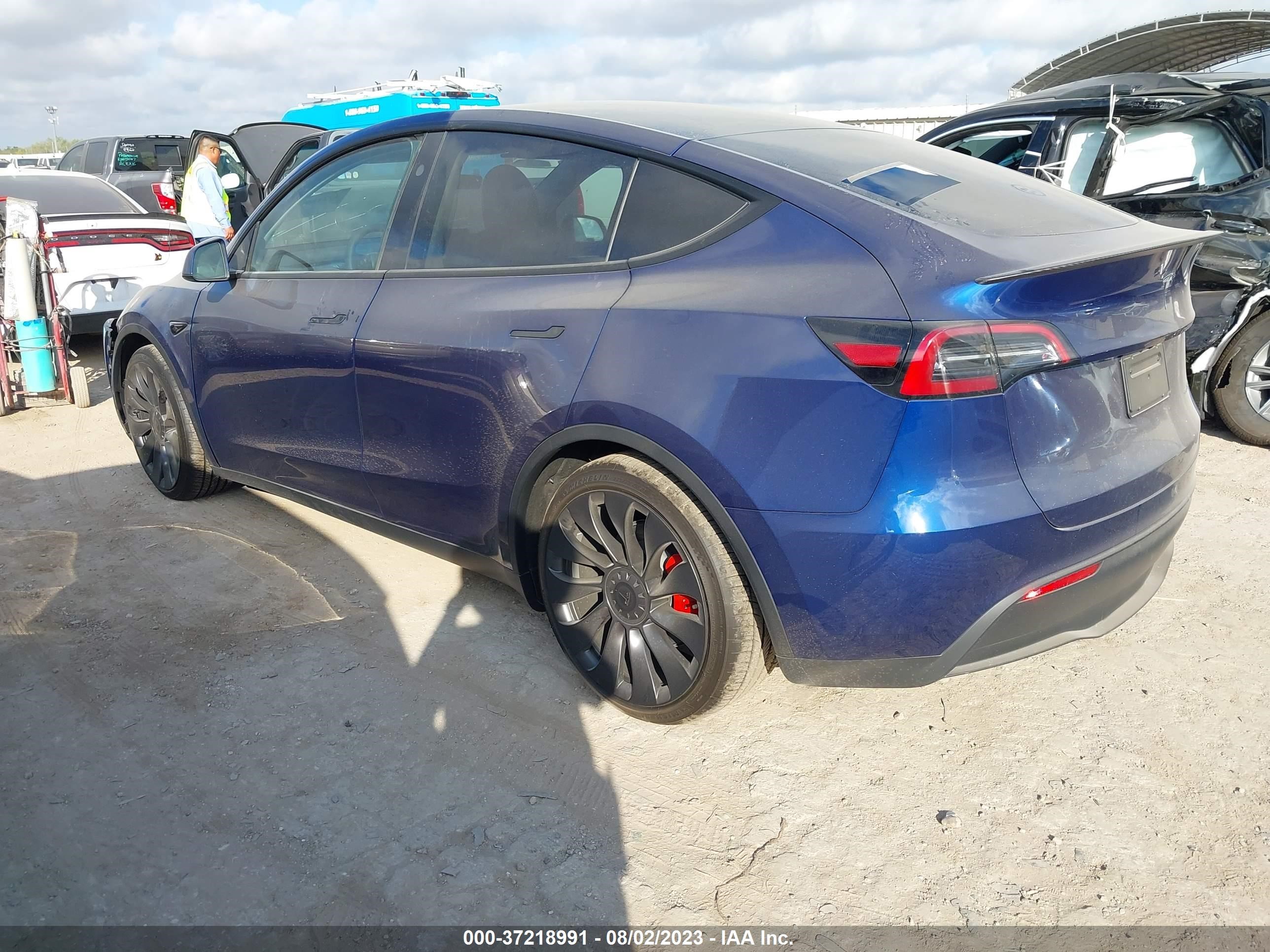 7SAYGDEF9PF808106  tesla model y 2023 IMG 2