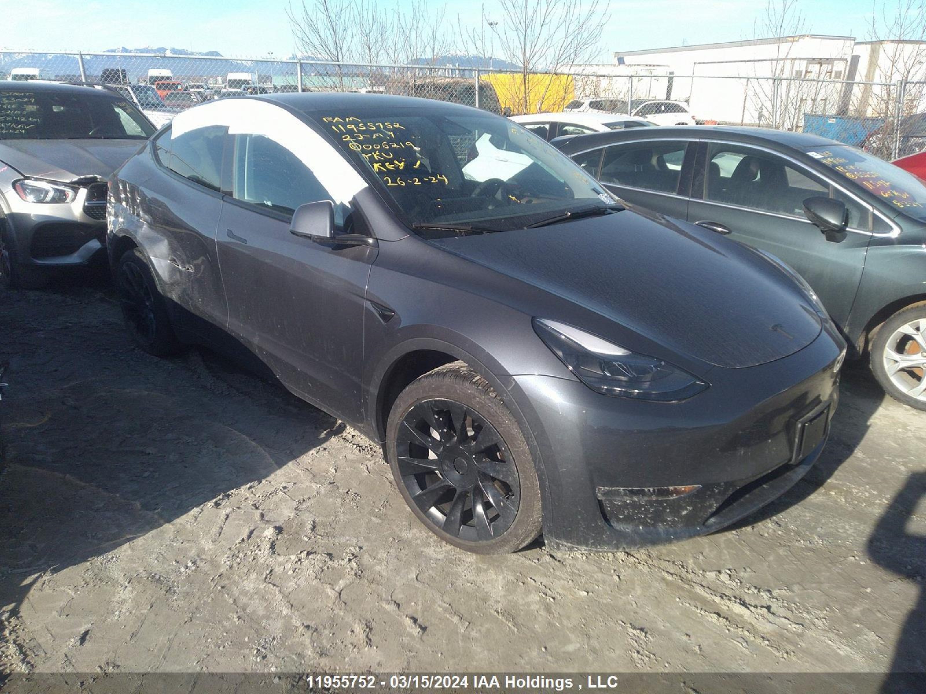 LRWYGDEE2PC006219  tesla model y 2023 IMG 0