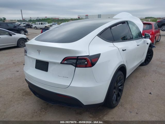 7SAYGDEE5RA273847  tesla model y 2024 IMG 3