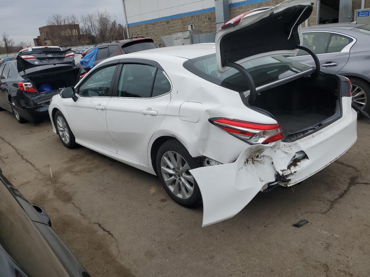 4T1B11HK1KU680595  toyota camry 2018 IMG 1