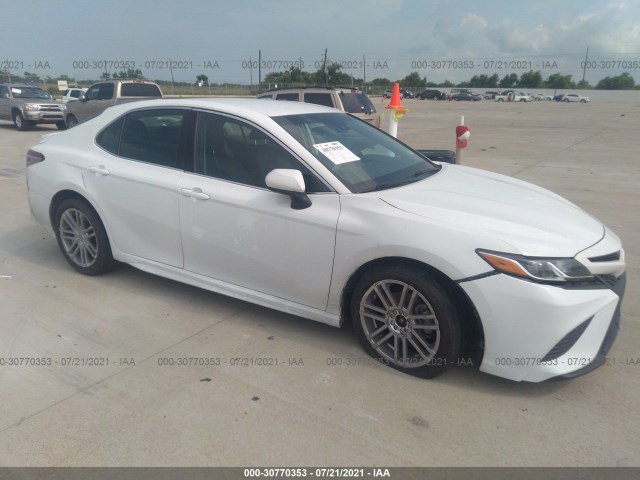 4T1B11HK2JU079825  toyota camry 2018 IMG 0